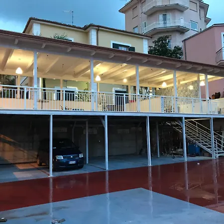 Scotillo 1950 Bed & Breakfast 2*
